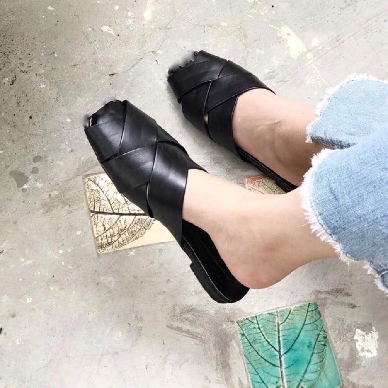 Dép sục mũi vuông đan dây phối 2 màu DD-0260