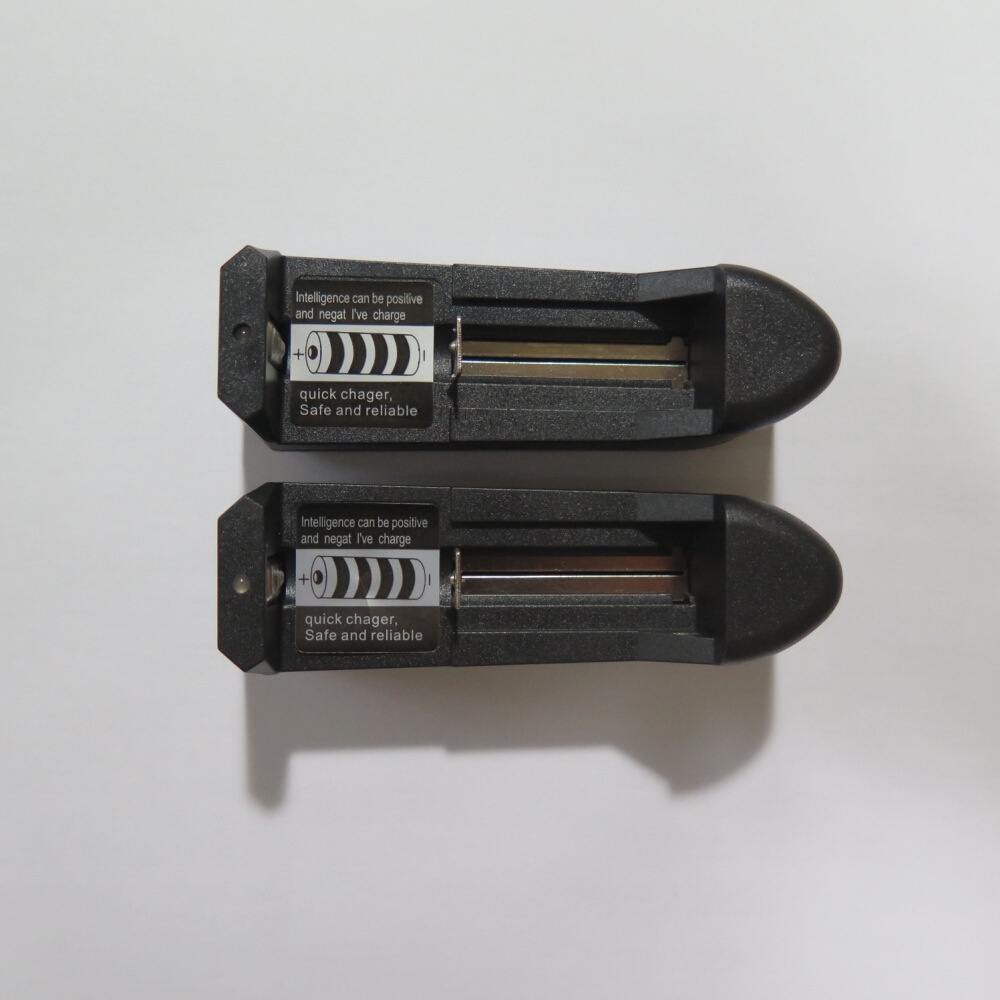 Bộ Sạc Pin 18650 1 Cell Ultrafire Tự Ngắt Khi Đầy Dùng Được Cho Pin 18650 Và Các Loại Pin Lithium
