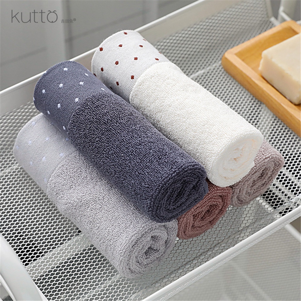 Khăn Lau Tay Vải Cotton Mềm Thấm Hút Hình Vuông Họa Tiết Chấm Bi Màu Trơn