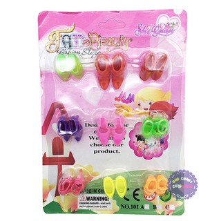 Vỉ đồ chơi 9 đôi giày, dép, guốc cao gót búp bê