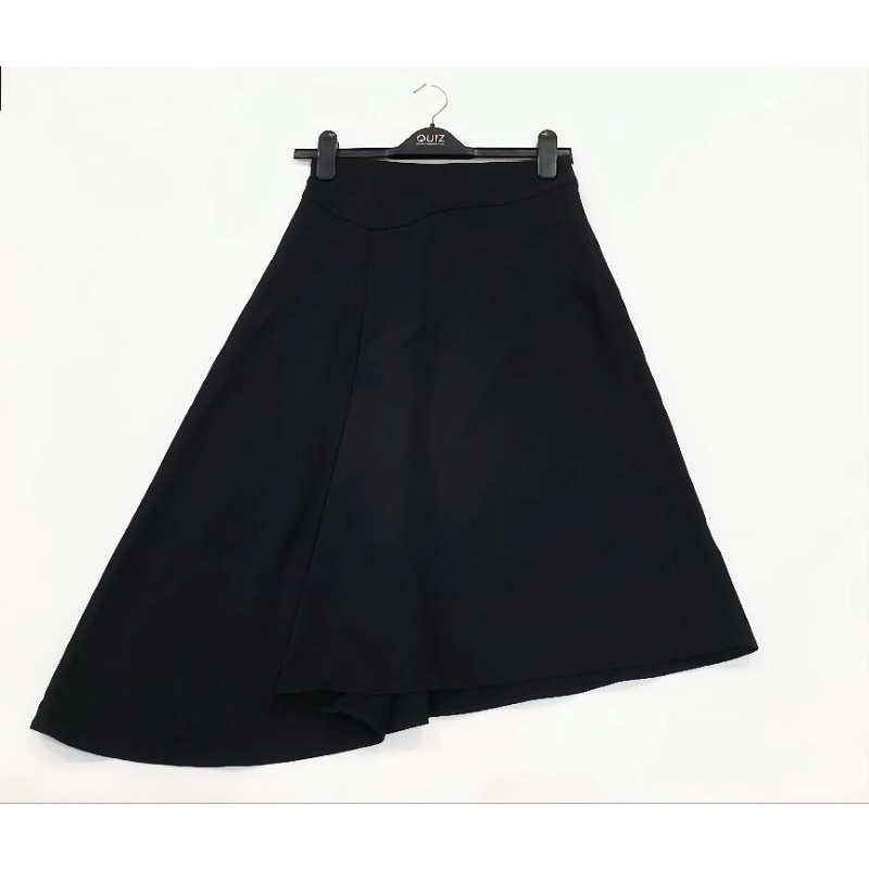ELISE⤑Thanh lý chân váy dáng xòe bất đối xứng