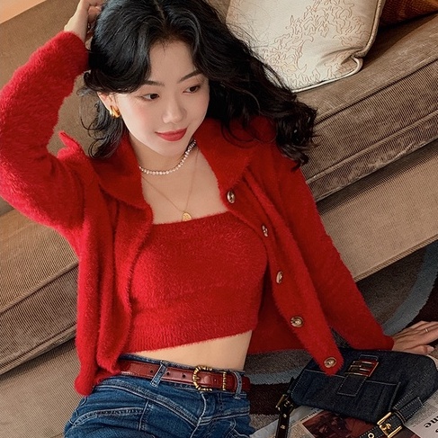 Đồ hai mảnh gồm áo khoác cardigan và áo dây treo len giả lông chồn dáng rộng phong cách cổ điển cho nữ có bán lẻ