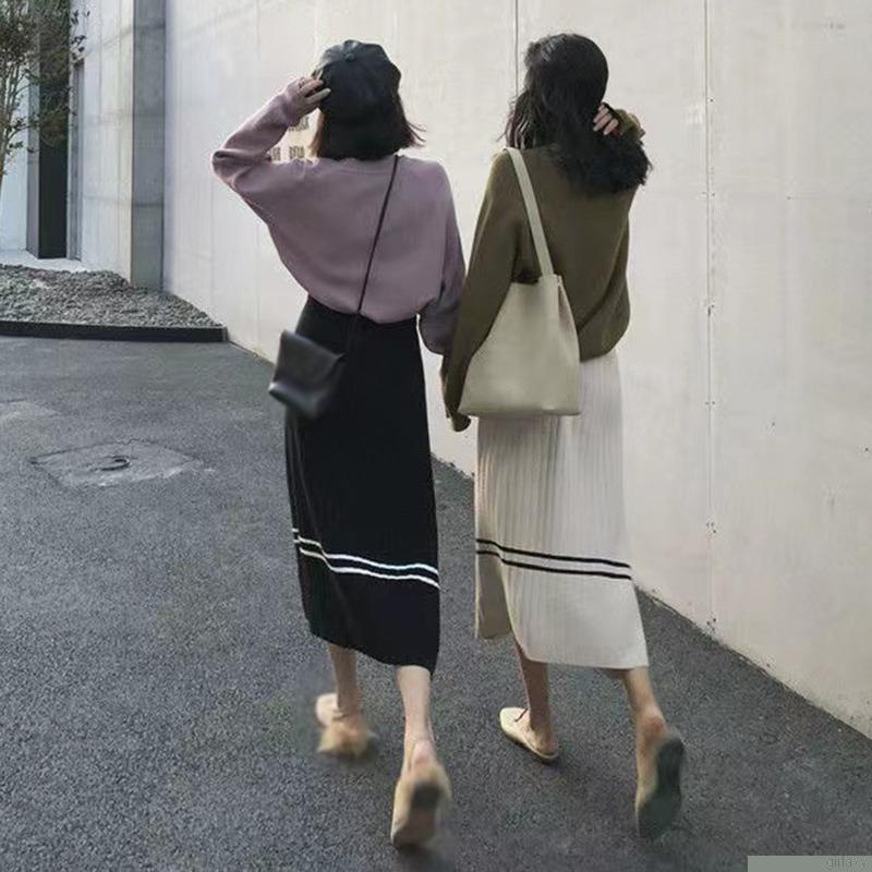 Chân váy chữ A màu sắc thời trang nữ tính