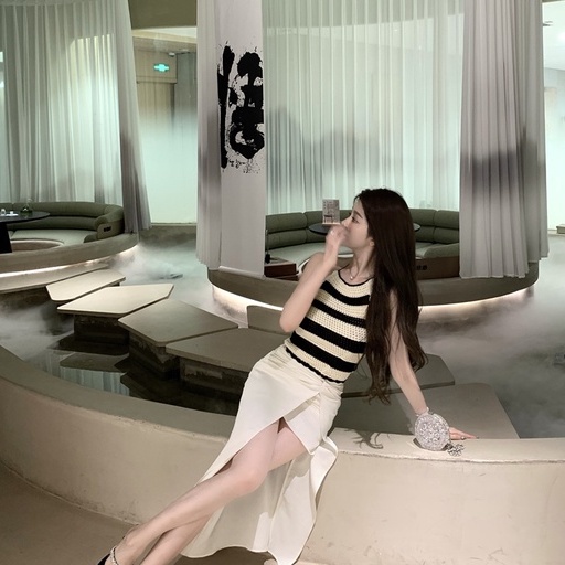 Áo hai dây dệt kim kẻ sọc phong cách retro thời trang Hàn Quốc cho nữ