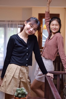 Alan Top áo thun nút dọc tay dài