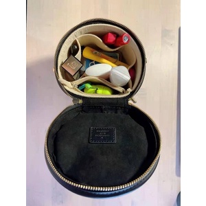 Lót/ruột túi LV CANNES giúp giữ form túi