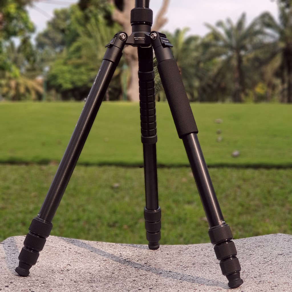 Tripod chuyên nghiệp Fotopro X-GO Predator E tải nặng từ 12kg chiều cao lên tới 1m71