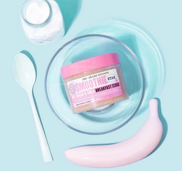 Tẩy tế bào chết body Soap and Glory Smoothie Star Breakfast Scrub 300ml | BigBuy360 - bigbuy360.vn