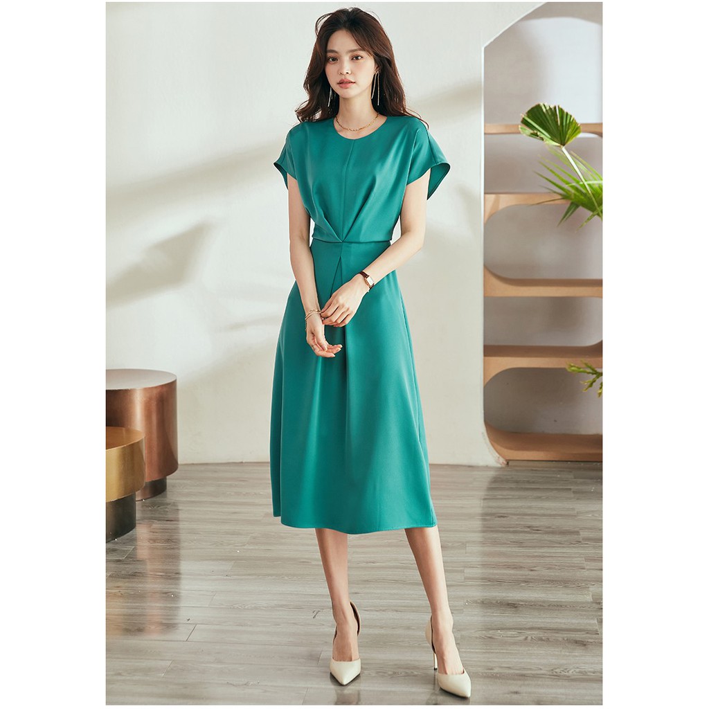 Đầm xanh ngọc sáng vai liền nhỏ xếp pen tao kiểu