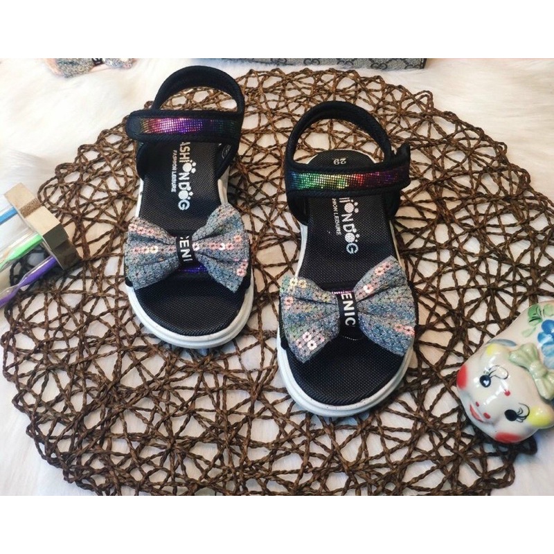 Dép nơ quai hậu bé gái