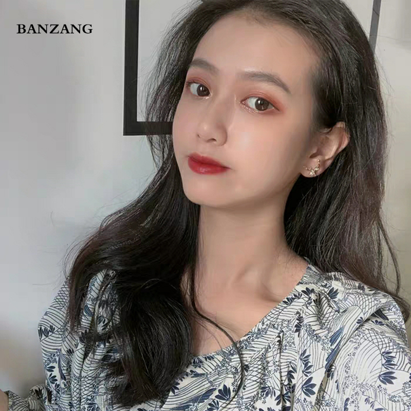 Khuyên tai họa tiết hươu dễ thương