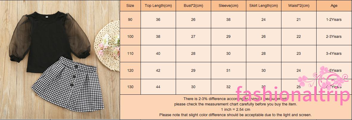 Bộ Đồ 2 Món Áo Lưới Tay Phồng Cổ Tròn + Chân Váy Kẻ Sọc Trắng Đen Phối Nút In Họa Tiết Cho Bé Gái