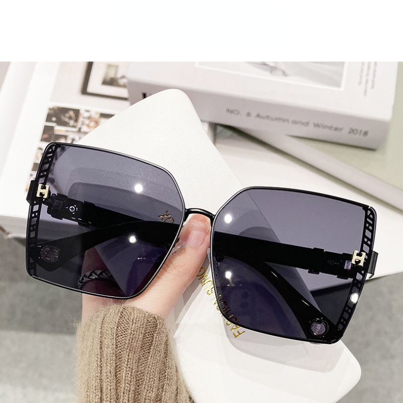 (KIQI-FASHION) COD Kính Mát Vuông Chống Tia Cực Tím UV400 Thời Trang Chất Lượng Cao