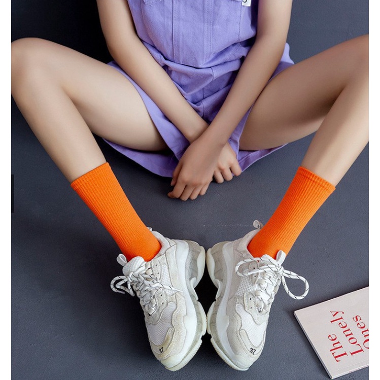 Vớ DC709 trơn cao cổ nhiều màu, tất gân cao giữa bắp chân vintage