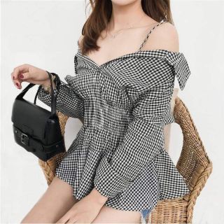 Áo trễ vai tay bèo, áo khoét vai nữ, áo nữ, áo kiểu