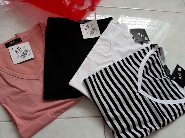 Áo phông HM cổ tim | BigBuy360 - bigbuy360.vn