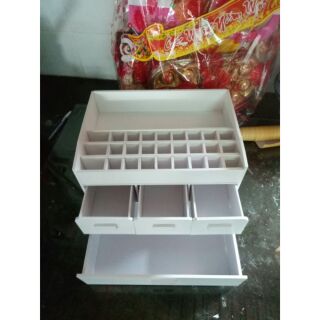 Tủ đựng mỹ phẩm trắng 4 học full ô son
