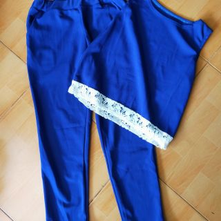 Đầm váy bộ lộn xộn