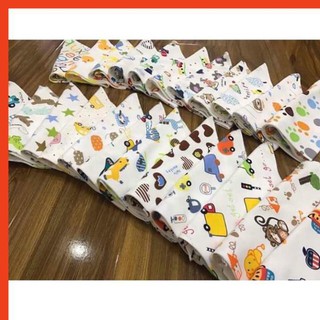 1 yếm quàng cổ cài nút cho bé - Giá Lẻ bằng Sỉ