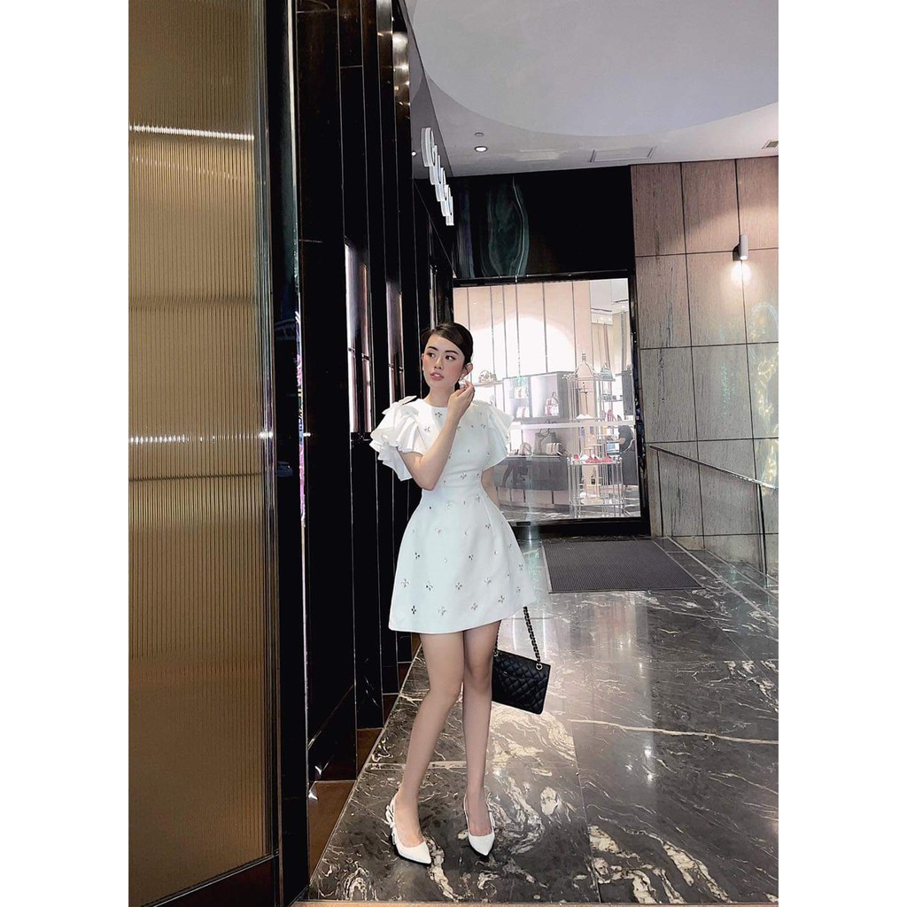 Đầm dự tiệc đính hoa đá siêu xinh Chou Dress