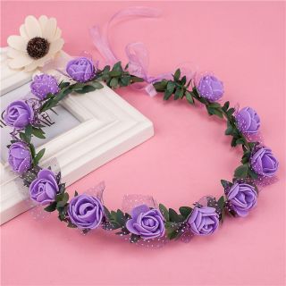 Vòng hoa đội đầu kỉ yếu