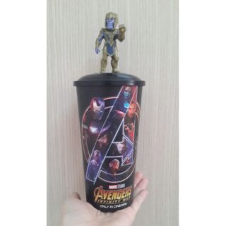 Ly + Topper siêu anh hùng Thanos