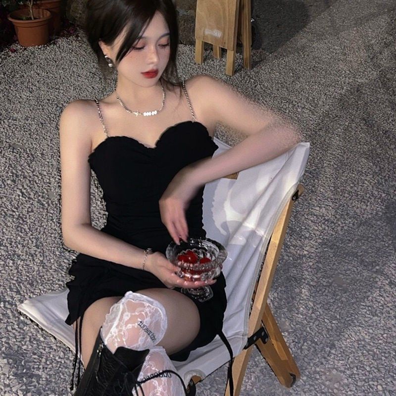 BLACK PLEATED retro small crowdsourced short skirt women's spring and summer new Hepburn versatile sling retro dress