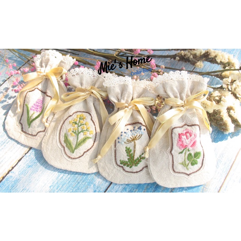 SIÊU RẺ - Bộ Kit Nguyên Liệu Thêu Túi Đựng đồ hình Hoa Vintage cổ điển - Túi Thơm thêu tay DIY Handmade MIE Shop