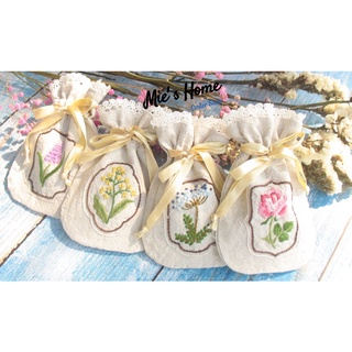 SIÊU RẺ - Bộ Kit Nguyên Liệu Thêu Túi Đựng đồ hình Hoa Vintage cổ điển - Túi Thơm thêu tay DIY Handmade MIE Shop