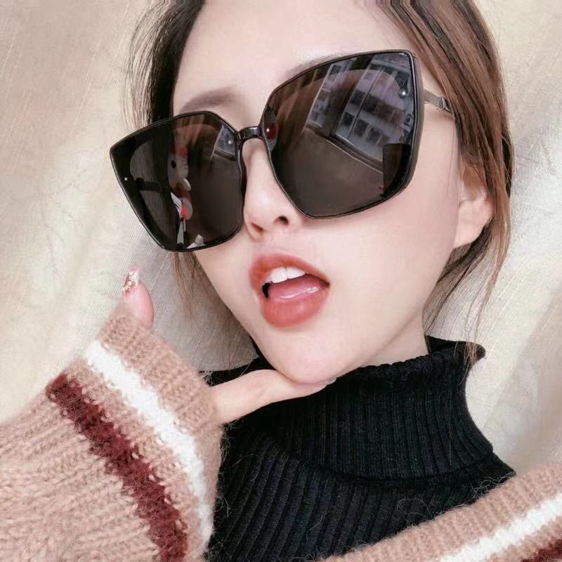 1 Kính Mát Oversize Phong Cách Retro | BigBuy360 - bigbuy360.vn