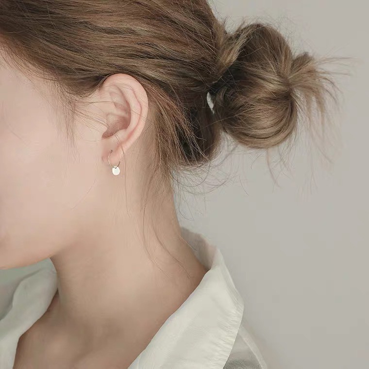 Bông tai tròn bạc nữ thật gắn charm tròn DaLiA Jewelry khuyên tai bạc bông tròn cá tính