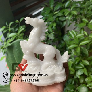 Tượng đá trang trí ngựa phong thủy - màu trắng đá non nước - cao 12cm