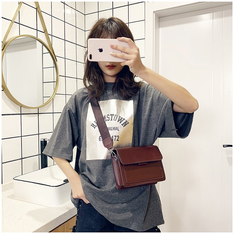 [Mã WAMT2405 giảm 10K đơn 0K] TÚI NỮ ĐEO CHÉO INSINE QUAI TO BẢN DA PU TRƠN PHA MÀU THỜI TRANG TD 54 | BigBuy360 - bigbuy360.vn