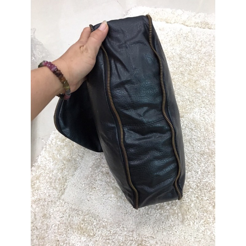 Túi si hiệu y hình