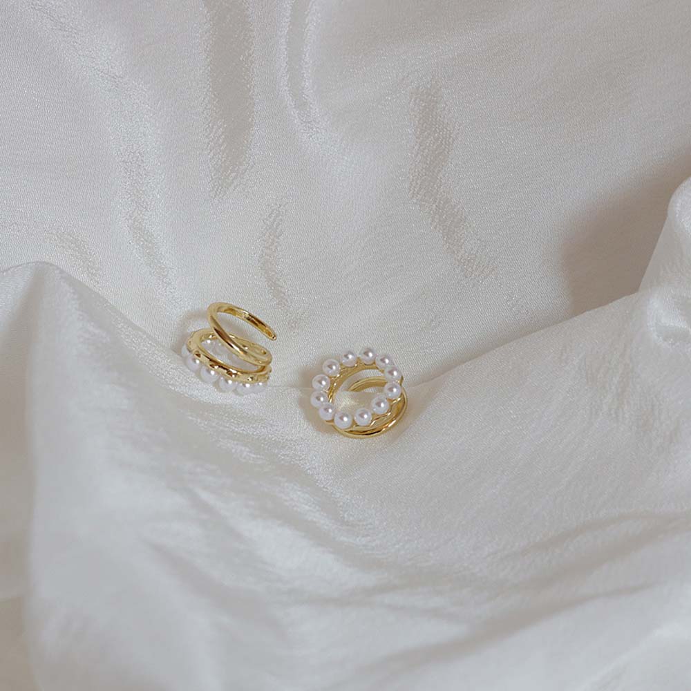 Bông Tai Tròn Đính Ngọc Trai Xinh Xắn Dành Cho Nữ