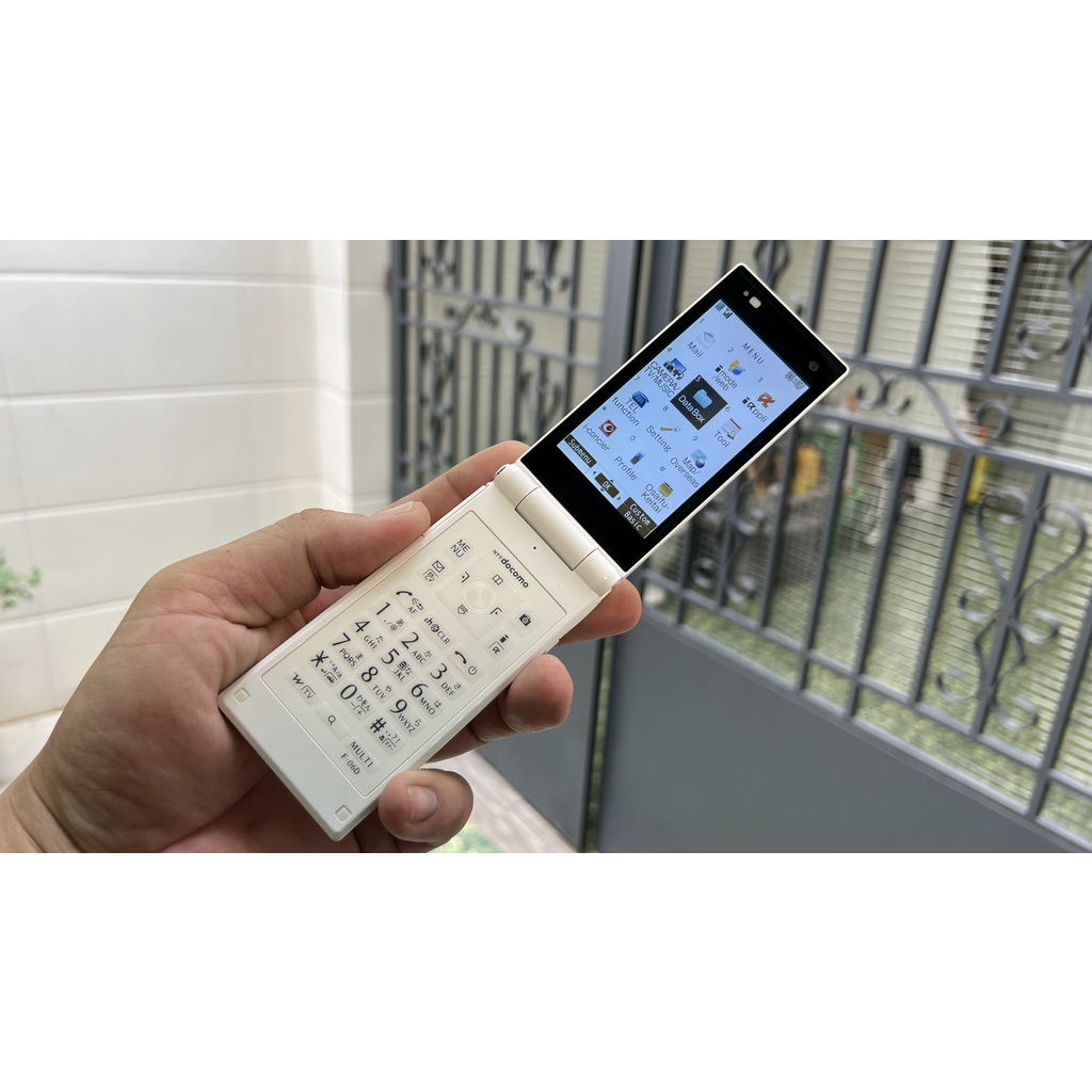Điện thoại fujitsu f-06d  chính hãng