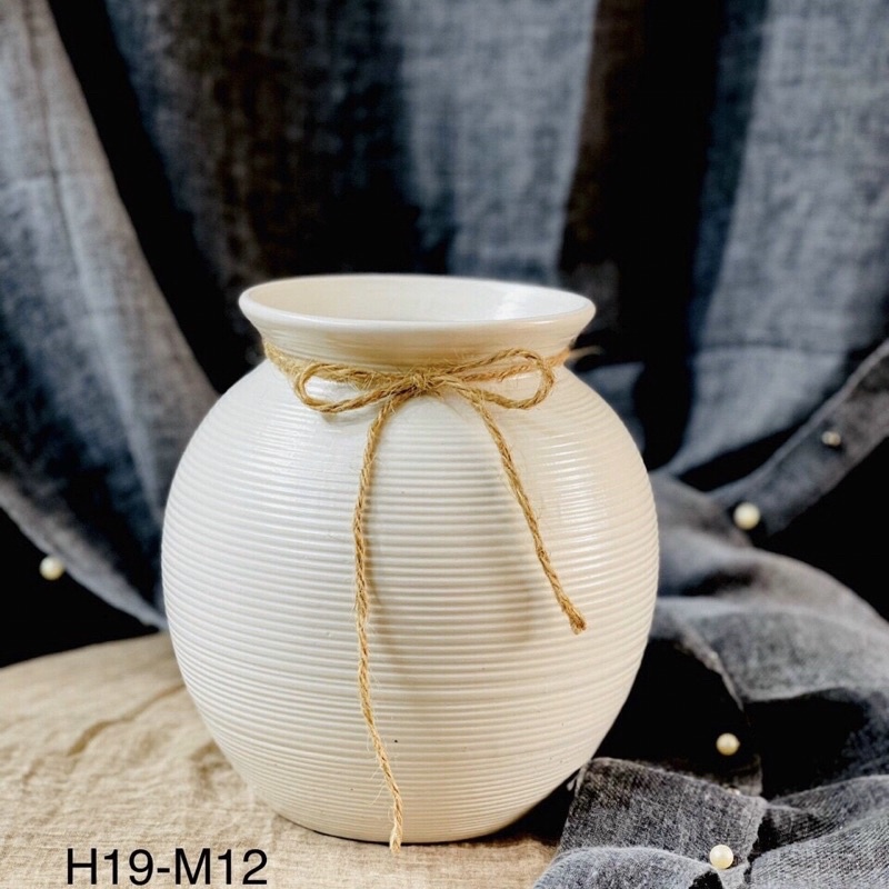 LỌ HOA GỐM SỨ BÁT TRÀNG MÀU TRẮNG TRƠN TẶNG DÂY NƠ NHƯ HÌNH