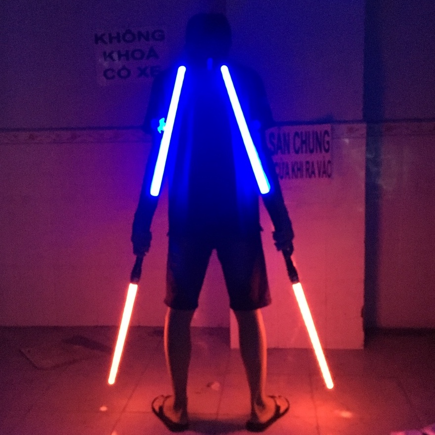 Kiếm ánh sáng , Đồ chơi kiếm nhựa Katana - Đồ chơi kiếm katana nhựa có đèn và âm thanh có tặng kèm pin