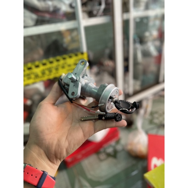 Bộ Ổ Khoá 8 Cạnh Malaysia Winner Ex150