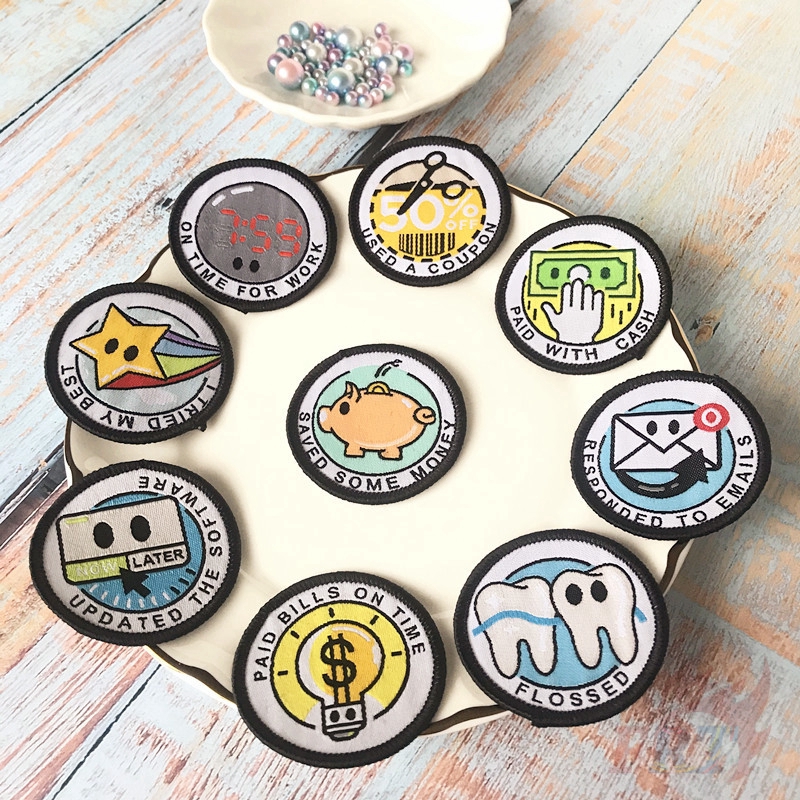 Set 1 / 3 Miếng Vá Ủi Quần Áo Hình Bàn Ủi 4.8cm