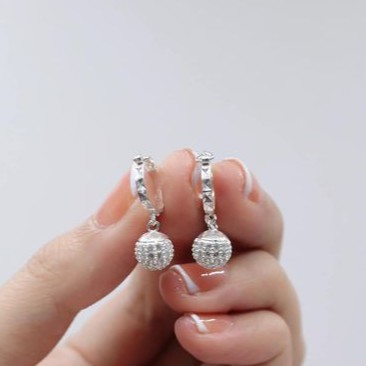 BÔNG TAI BẠC TA - BÔNG TAI QUẢ CẤU ĐÁ XINH XẮN - KHUYÊN TAI BIBI SILVER