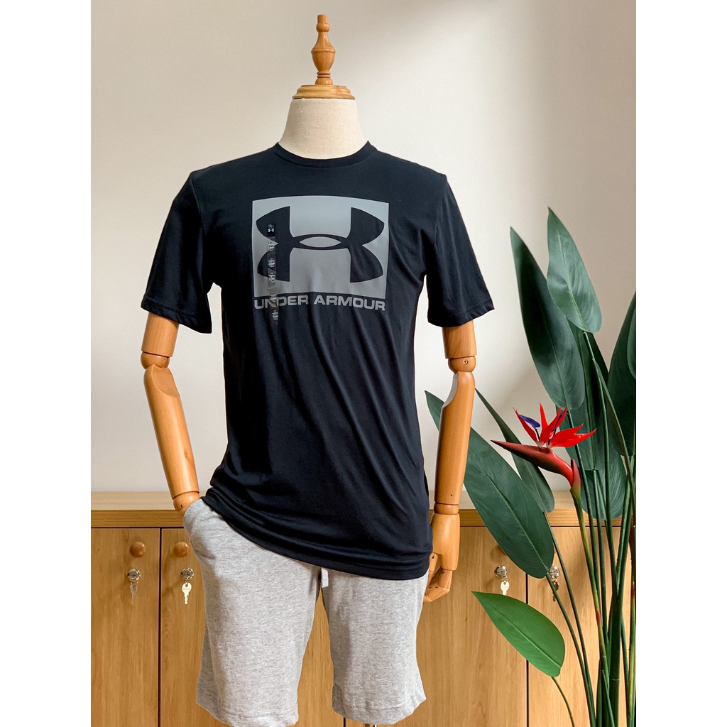 Áo thun cổ tròn Under Amour