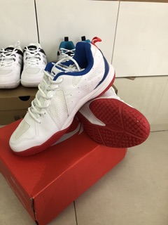 Giày cầu lông nữ lining siêu sale