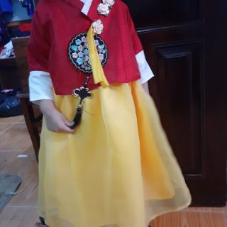 Bộ hanbok dành cho bé gái