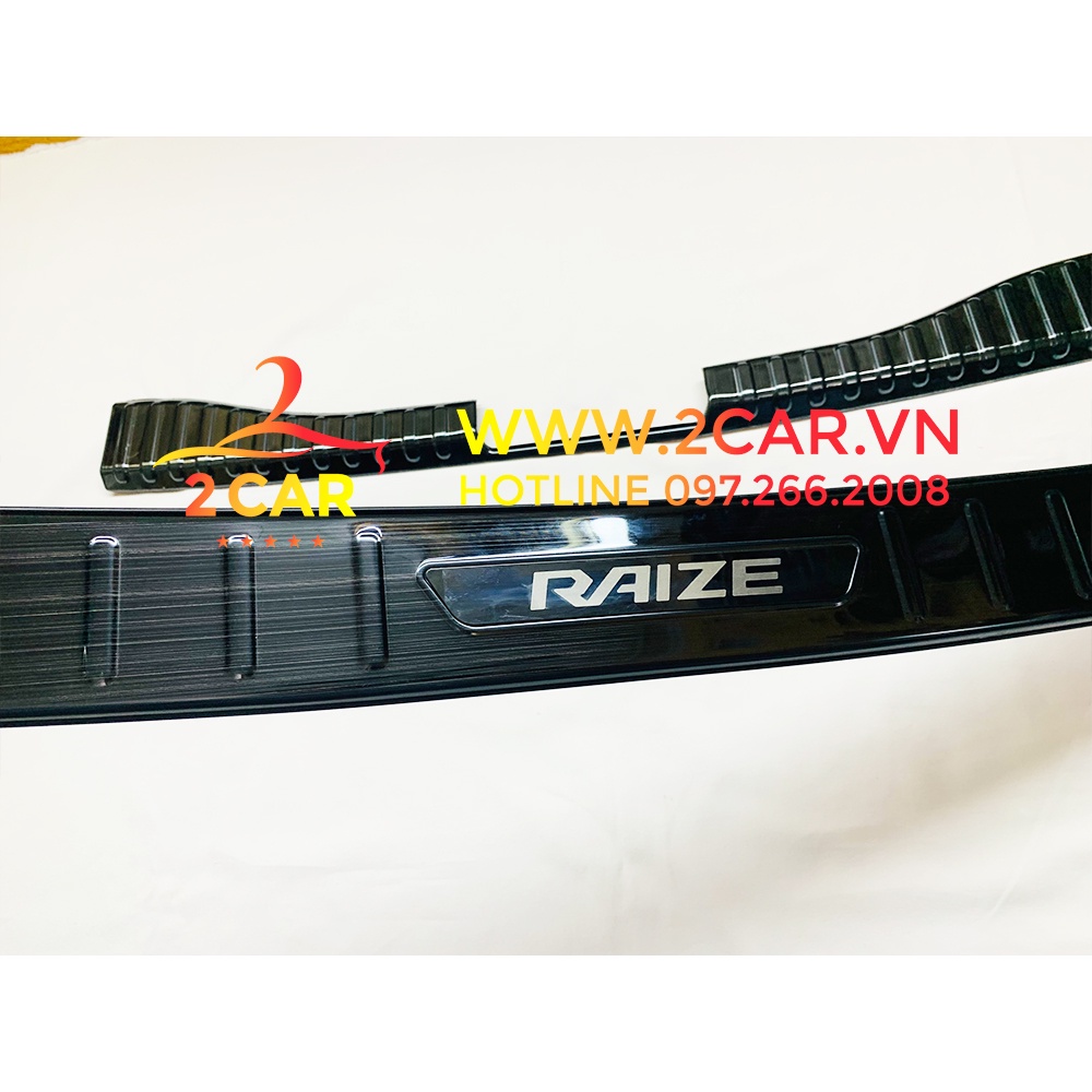 Chống trầy cốp trong, ngoài xe Toyota Raize 2021- 2022 chất liệu titan cao cấp