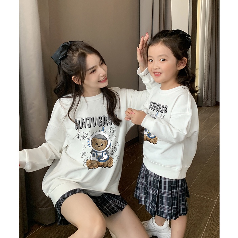 Áo Sweater nỉ gia đình cao cấp Familylove – Set họa tiết gấu Universe dễ thương