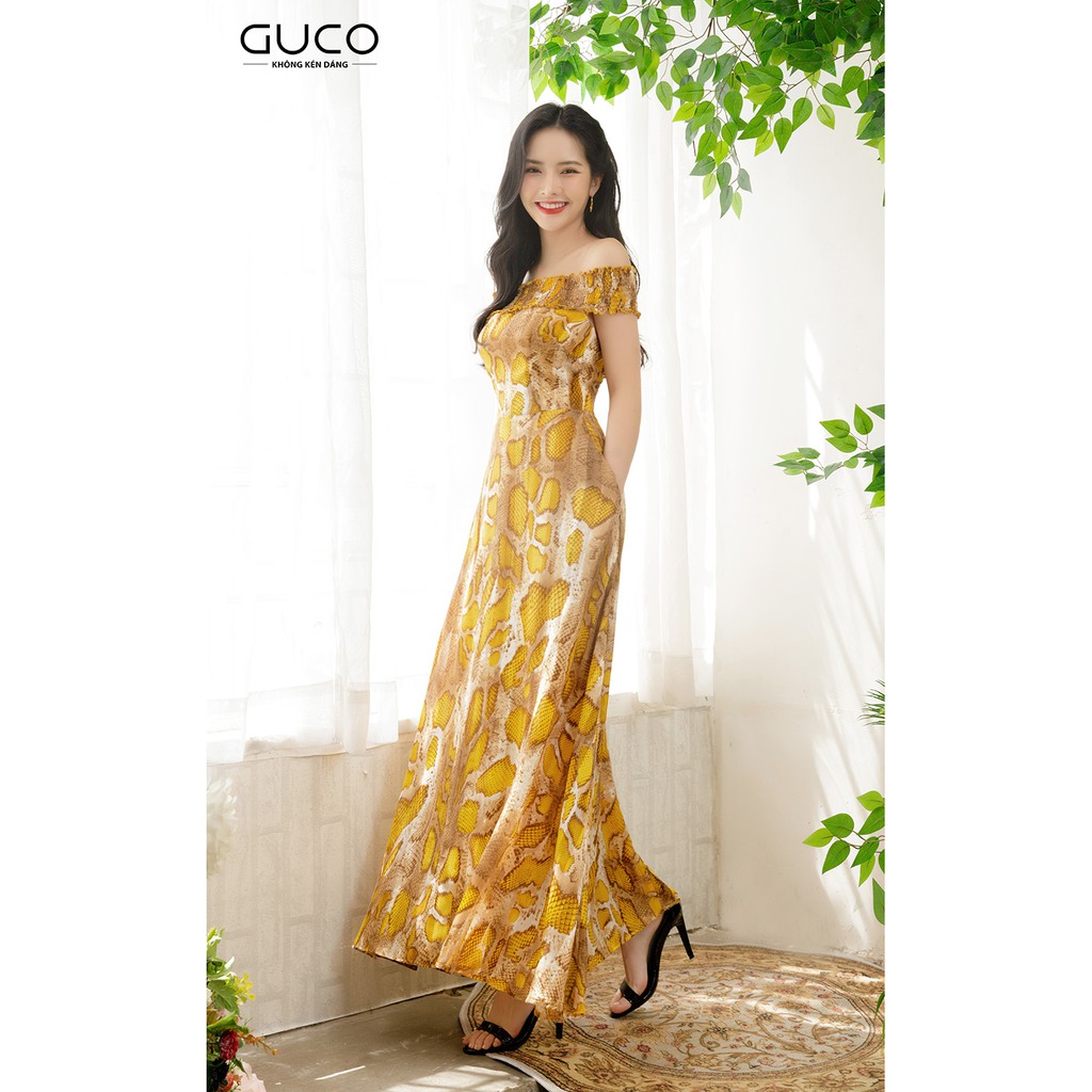 [Mã FAMALLT5 giảm 15% đơn 150k] GUCO - Đầm maxi nữ hở vai tay ngắn họa tiết đặc biệt 2896 | BigBuy360 - bigbuy360.vn