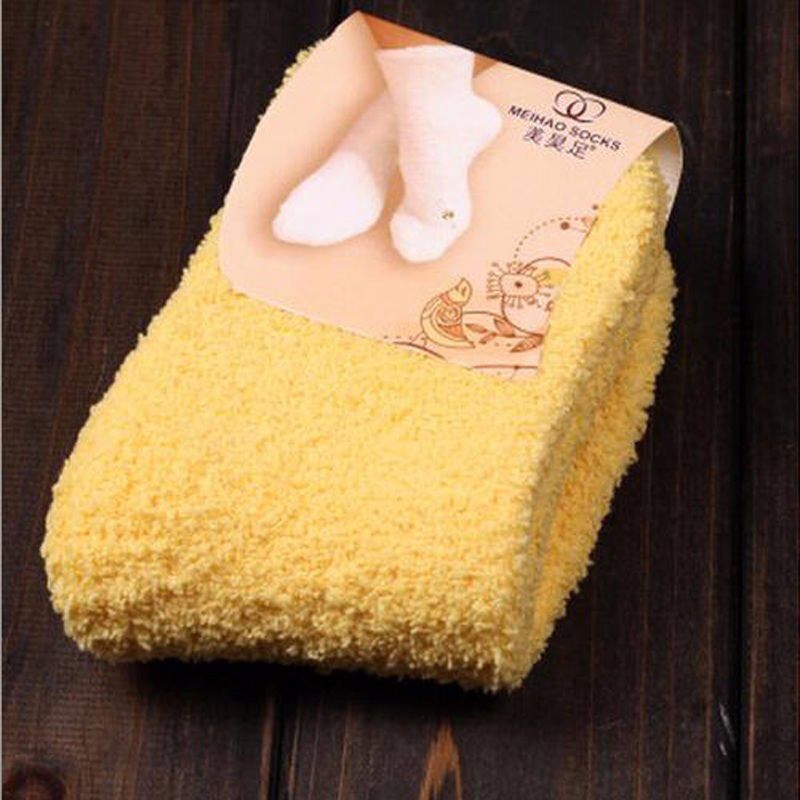 Vớ lông cừu dày cổ cao giữ ấm cho nữ