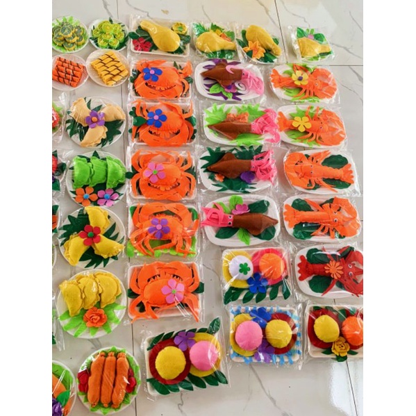 Combor 10 Đĩa thức ăn vải nỉ nhồi bông