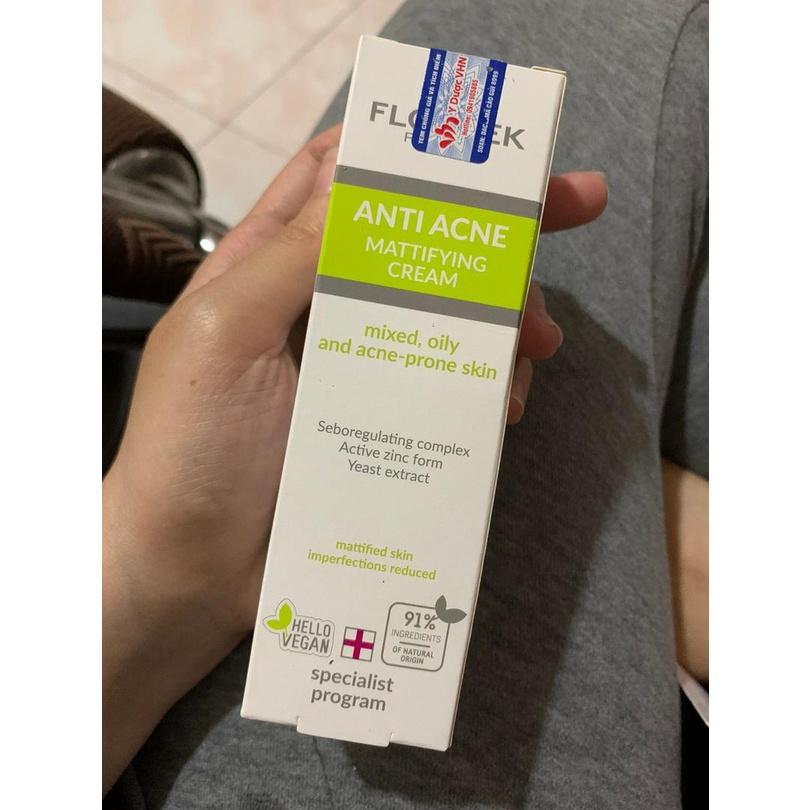 Floslek Kem Dưỡng Ẩm Giúp Điêu Tiết Bã Nhờn, Làm Dịu Da Đang Có Mụn , Phục Hồi Tổn Thương Trên Da